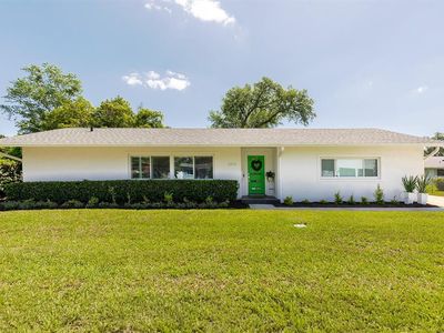 2415 Eaton Ln