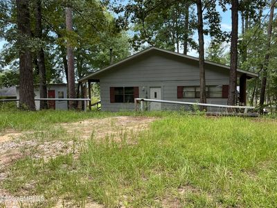 8521 Club Dr