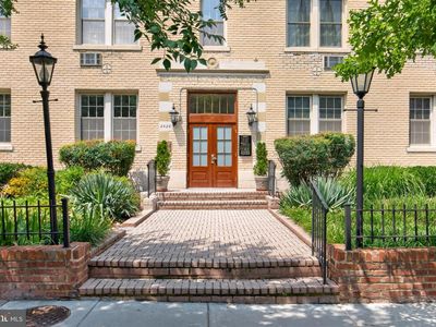 3026 Wisconsin Ave NW APT 205