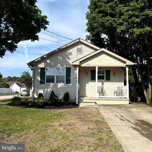 151 Pine Ave