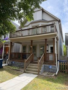 324 Dearborn St