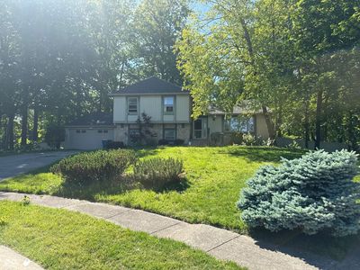 Property at 10676 Oakwood Ct, Carmel, IN