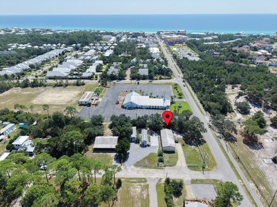 14 Country Club Dr