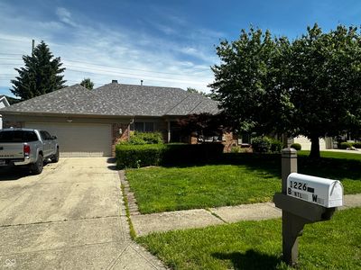 1226 Bentley Way