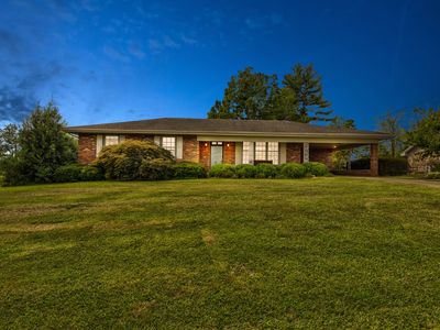 3726 Camargo Hts