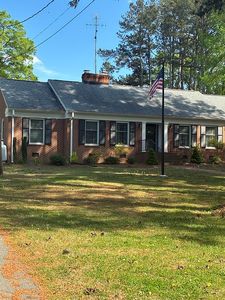 405 Mosby Ave