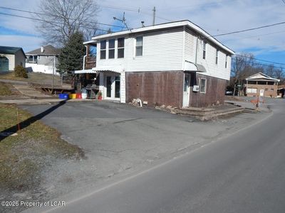 695 Main Rd