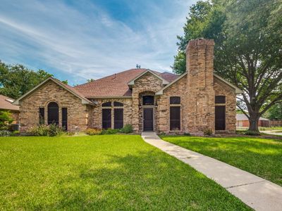 2429 E Windsor Dr