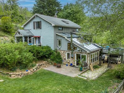 311 Higgins Holw