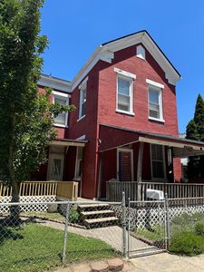 605 8th Ave