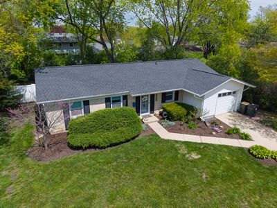 Property at 852 E Anderson Dr, Palatine, IL