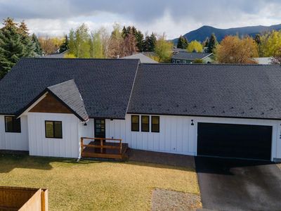 3144 Snowbank Dr