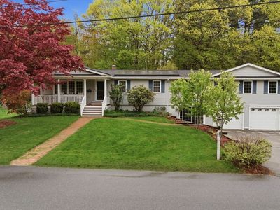 Property at 7 Crestwood Rd, Leicester, MA