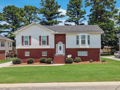 417 Surrey Cir