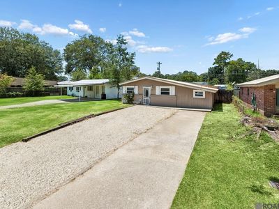 Property at 30627 Shannon Dr, Denham Springs, LA