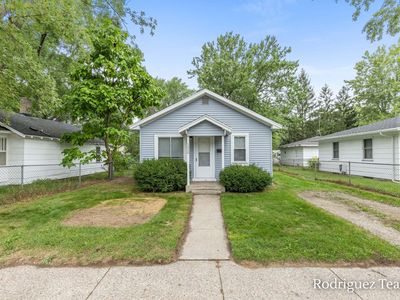 1280 Langeland Ave
