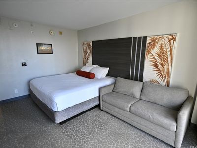 1850 Ala Moana Blvd #415