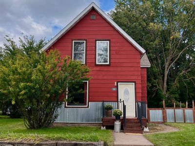 114 Lark St