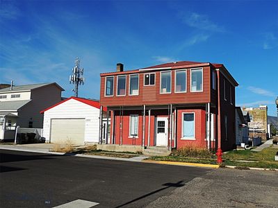 2 Cherry St