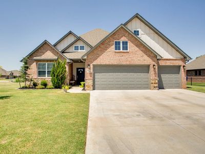 1102 Sawgrass Ln