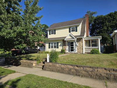 1008 Manor Rd