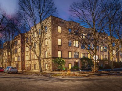 2033 W Fargo Ave APT 2