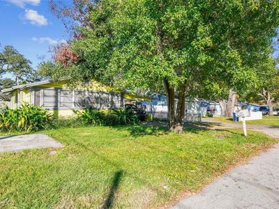 1915 W FERN STREET