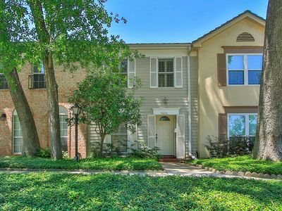 9656 Westview Dr #8