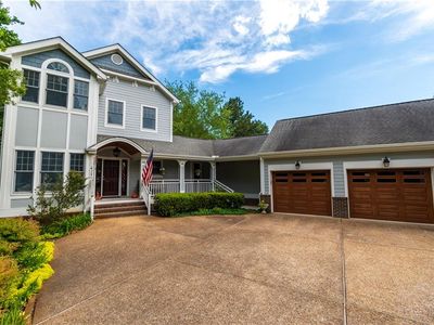 207 Megan Loop S