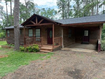 101 Crestwood Cir
