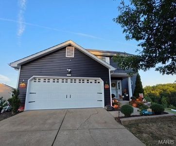 2906 Greenmont Ct