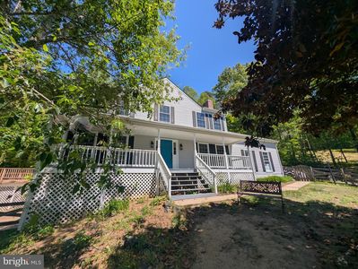 32 Estate Row