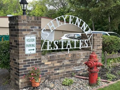 530 6th Ave W APT 3