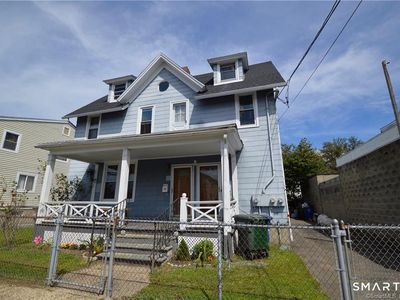 384 Wells Street