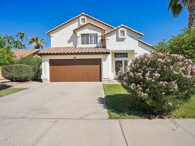 2352 W REDWOOD Drive