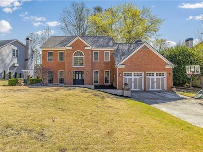 2212 Nine Oaks Dr NW