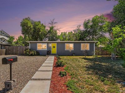 2240 W 56th Place