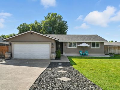 4112 Meadow Beauty Dr