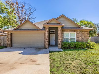 1502 Jane Ln