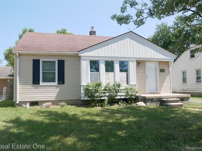 Property at 3876 Greenfield Rd, Berkley, MI