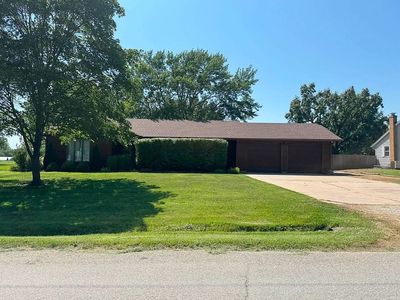 305 Kansas St