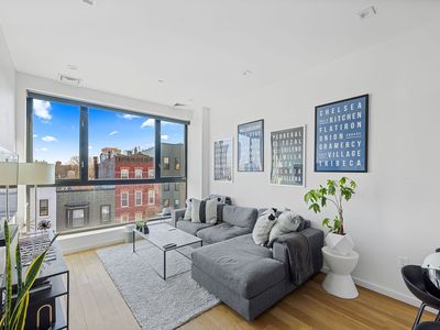 1143 Lafayette Ave #4A