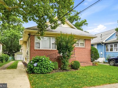 21 E Walnut Ave