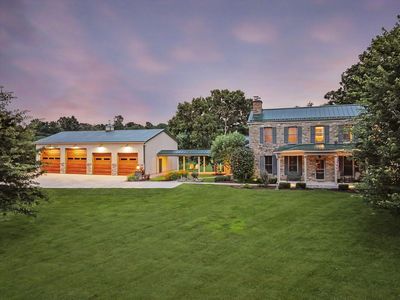 5176 Botts Ln