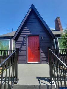 2280 Evergreen Ave NE