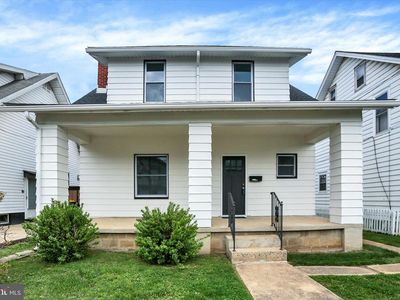 225 S 17th St