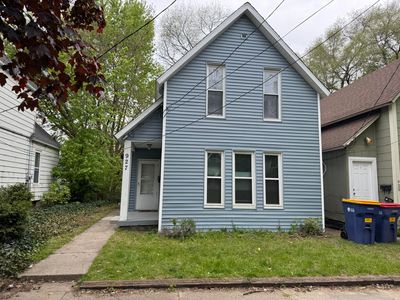 Property at 927 Prospect Ave NE, Grand Rapids, MI