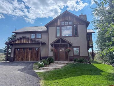319 Larkspur Loop