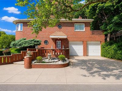 1 Bay Ridge Pkwy