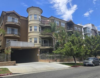 917 S New Hampshire Ave Unit 301